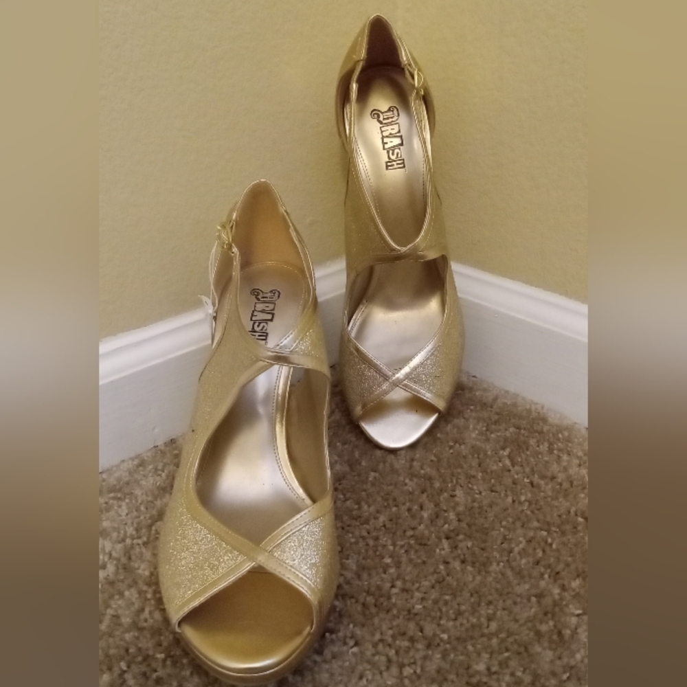 Gold/shimmery Stiletto heels